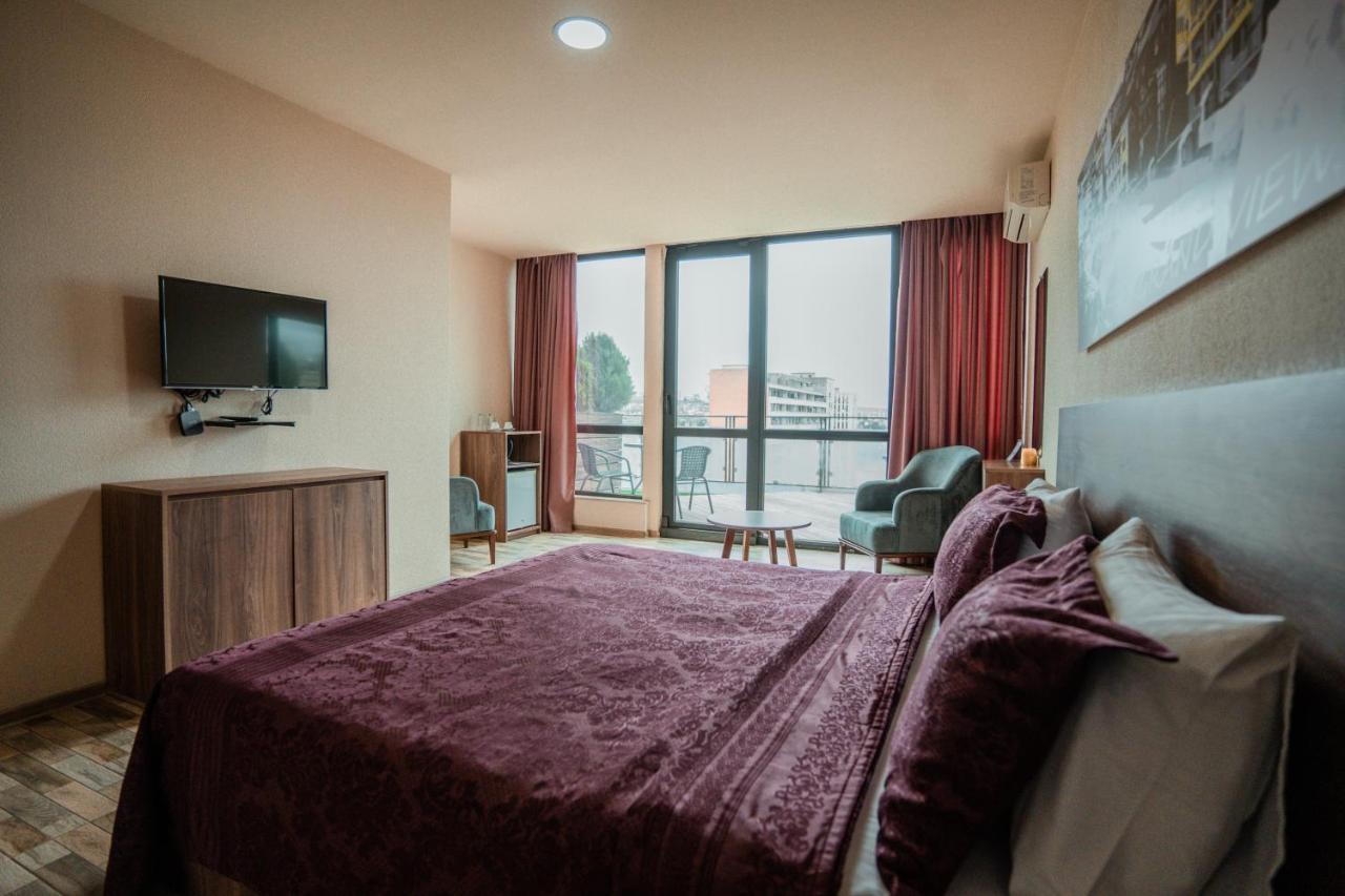 Hotel Grand View In Tbiliszi Kültér fotó