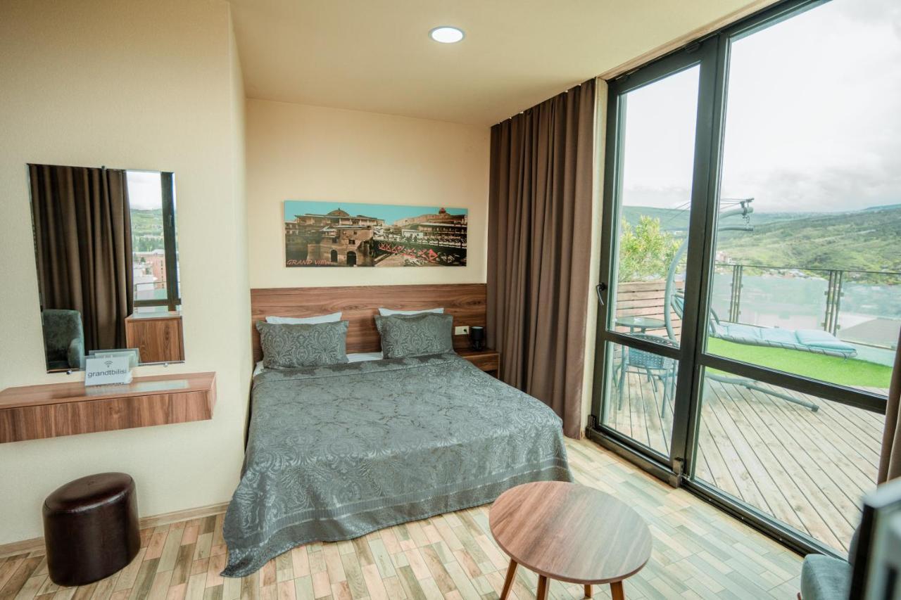 Hotel Grand View In Tbiliszi Kültér fotó