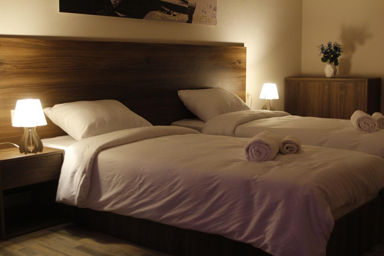 Hotel Grand View In Tbiliszi Kültér fotó