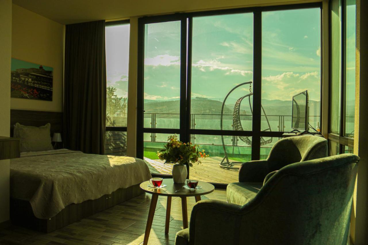 Hotel Grand View In Tbiliszi Kültér fotó
