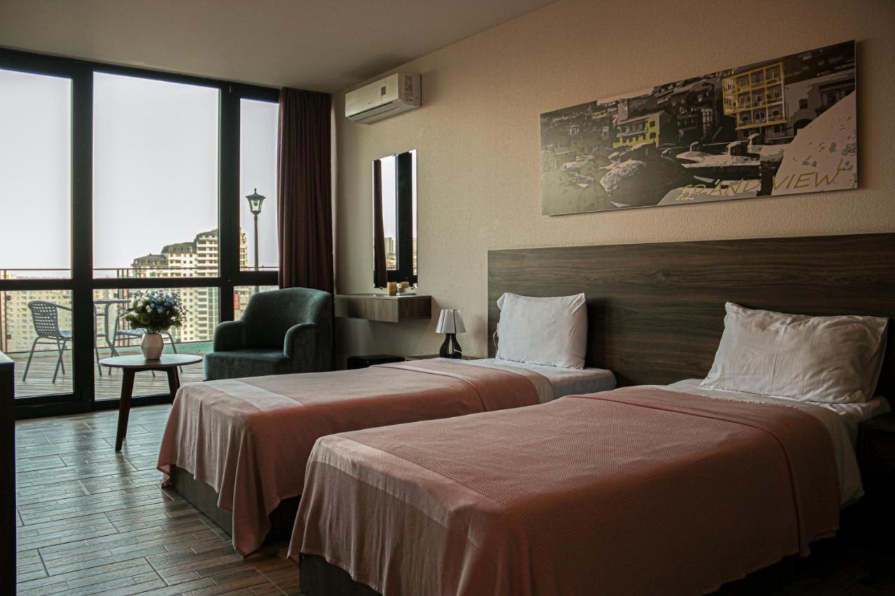 Hotel Grand View In Tbiliszi Kültér fotó